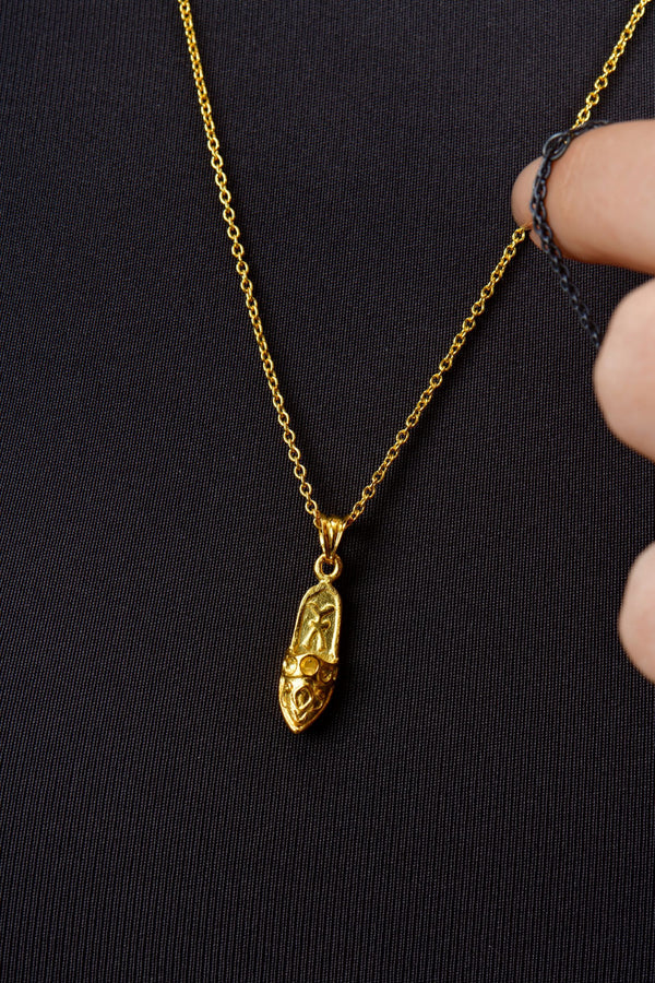 Royal Sandal Necklace